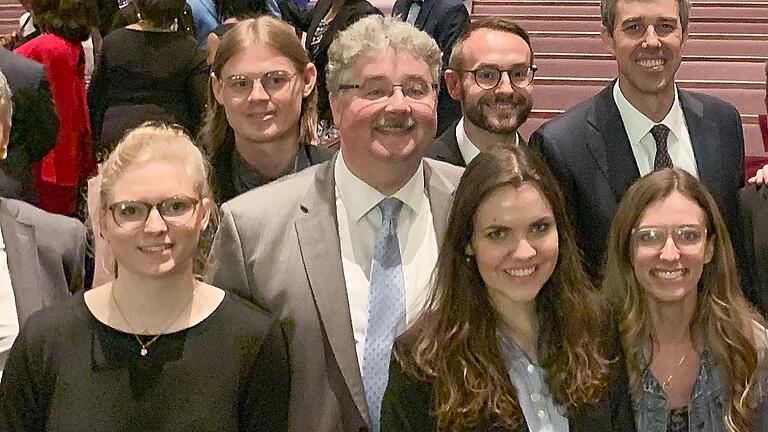 Nach dem Gottesdienst: Gruppenbild mit dem künftigen Präsidentschaftskandidaten Beto O?Rourke. Nach dem Gottesdienst: Gruppenbild mit dem künftigen Präsidentschaftskandidaten Beto O?Rourke.