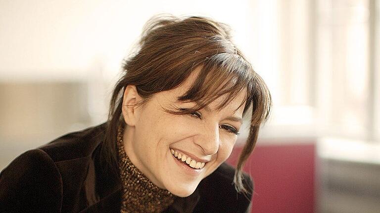 Martina Gedeck wirkt als Erzählerin beim Eröffnungskonzert des Kissinger Sommers mit. Martina Gedeck wirkt als Erzählerin beim Eröffnungskonzert des Kissinger Sommers mit.