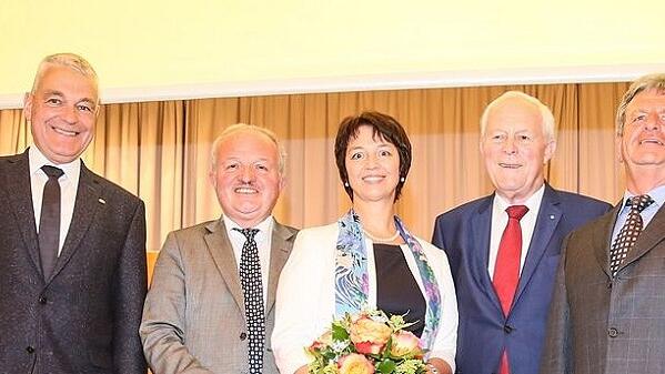 Ehrung bei den Freien Wählern in München (von links):  Peter Utsch (Kreisvorsitzender der  Wählervereinigung Main Spessart), Hans Jürgen Fahn (Landtagsabgeordneter), Ulrike Müller (Europaabgeordnete), die Geehrten Armin Grein und Edgar Klüpfel aus Main-Spessart sowie der jetzige Landesvorsitzende Hubert Aiwanger.