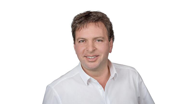 Jürgen Heusinger, Ortsoberhaupt der Grabfeld-Gemeinde Sulzfeld. Jürgen Heusinger, Ortsoberhaupt der Grabfeld-Gemeinde Sulzfeld.