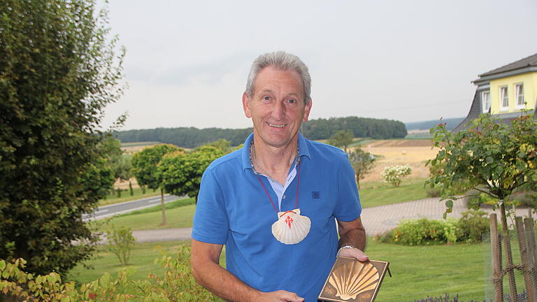 Gerhard Tröger aus Wartmannsroth ging in 100 Tagen über 3000 Kilometer zu Fuß. - Gerhard Tröger aus Wartmannsroth ging in 100 Tagen über 3000 Kilometer zu Fuß. Gerhard Tröger aus Wartmannsroth ging in 100 Tagen über 3000 Kilometer zu Fuß. - Gerhard Tröger aus Wartmannsroth ging in 100 Tagen über 3000 Kilometer zu Fuß.