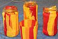 Feuergläser beklebten die Kinder der Offenen Hilfen im Haus der Lebenshilfe Main-Spessart in Wombach mit Seidenpapier.