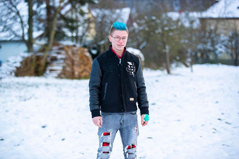 Mit mehr Rückhalt hätte er schon zu Schulzeiten über seine Transidentität gesprochen, sagt Jannis Büttner. Seine Jugend sei für ihn keine leichte Zeit gewesen. Mit mehr Rückhalt hätte er schon zu Schulzeiten über seine Transidentität gesprochen, sagt Jannis Büttner. Seine Jugend sei für ihn keine leichte Zeit gewesen.