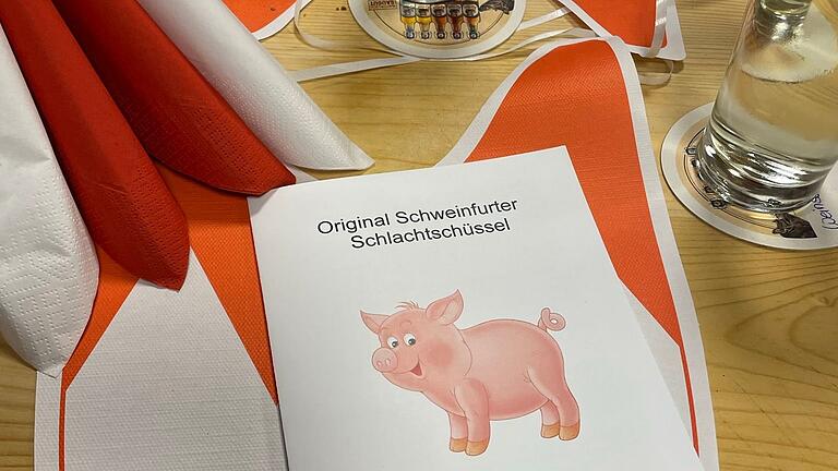 Für viele Vereine und Verbände hat die jährliche Schlachtschüssel Tradition. Für viele Vereine und Verbände hat die jährliche Schlachtschüssel Tradition.