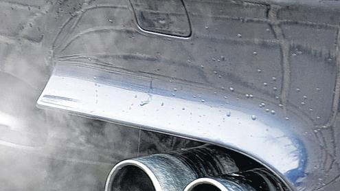 Mit Volldampf: Die EU-Botschafter haben am Freitag neue CO2-Grenzwerte für Neuwagen ab 2020 beschlossen.