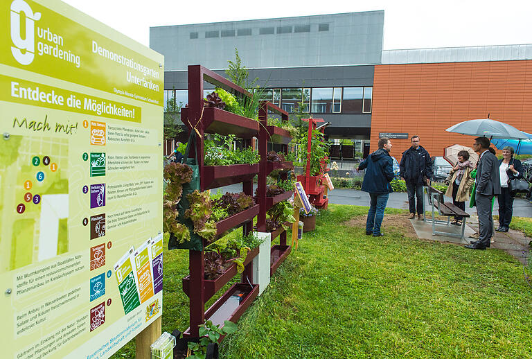 An acht Stationen können sich Besucher des Demonstrationsgartens über die verschiedenen Möglichkeiten von Urban Gardening informieren. An acht Stationen können sich Besucher des Demonstrationsgartens über die verschiedenen Möglichkeiten von Urban Gardening informieren.