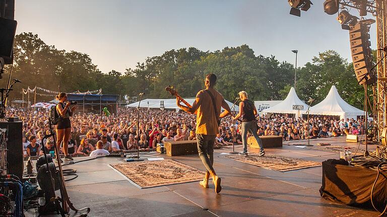 Das Ab geht die Lutzi-Festival in Rottershausen im Landkreis Bad Kissingen ist nach drei Tagen vorbei. Veranstalter und Gäste ziehen ein positives Fazit. Das Ab geht die Lutzi-Festival in Rottershausen im Landkreis Bad Kissingen ist nach drei Tagen vorbei. Veranstalter und Gäste ziehen ein positives Fazit.