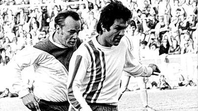 Wilcke 1974 bei einem Benefizfußballspiel in Würzburg (links Zweiter Bürgermeister Hermann Zürrlein).