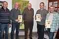 Ehrung der Vereinsmeister 2019 beim KTZV Ostheim (von links): Erich Sternberger (Zuchtwart Kaninchen), Detlev Berkes (1. Vorsitzender und Vereinsmeister Tauben), Manfred Steube (Bundesehrenmeister), Harald Claus (Vereinsmeister Kaninchen) und Eberhard Schorr (Zuchtwart und Vereinsmeister Geflügel).