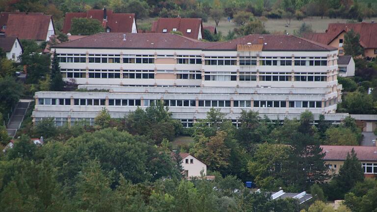 Das ehemalige Berufsbildungszentrum in Münnerstadt steht derzeit leer. Das ehemalige Berufsbildungszentrum in Münnerstadt steht derzeit leer.