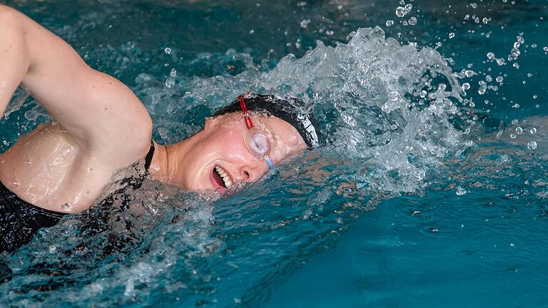 Geht bei den Olympischen Spielen in Tokio über die zehn Kilometer Freiwasser an den Start: die Würzburger Schwimmerin Leonie Beck.