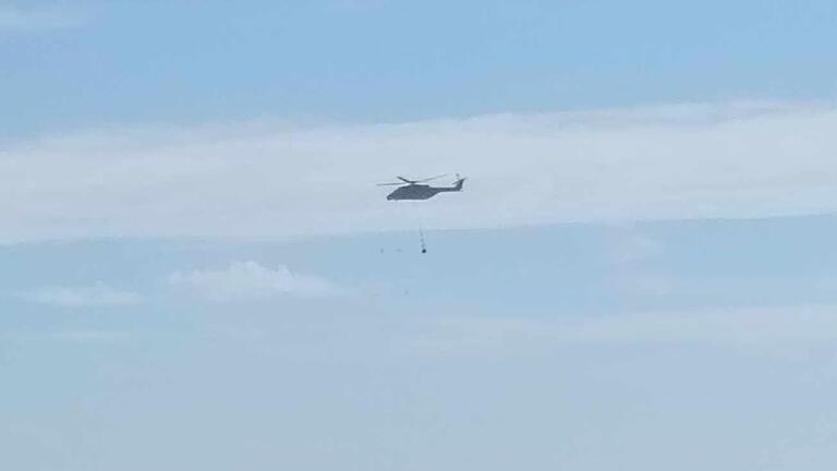 Eine Reihe Militärhubschrauber mit Außenlast überflog am Donnerstagmittag Steinfeld (Lkr. Main-Spessart). Eine Reihe Militärhubschrauber mit Außenlast überflog am Donnerstagmittag Steinfeld (Lkr. Main-Spessart).