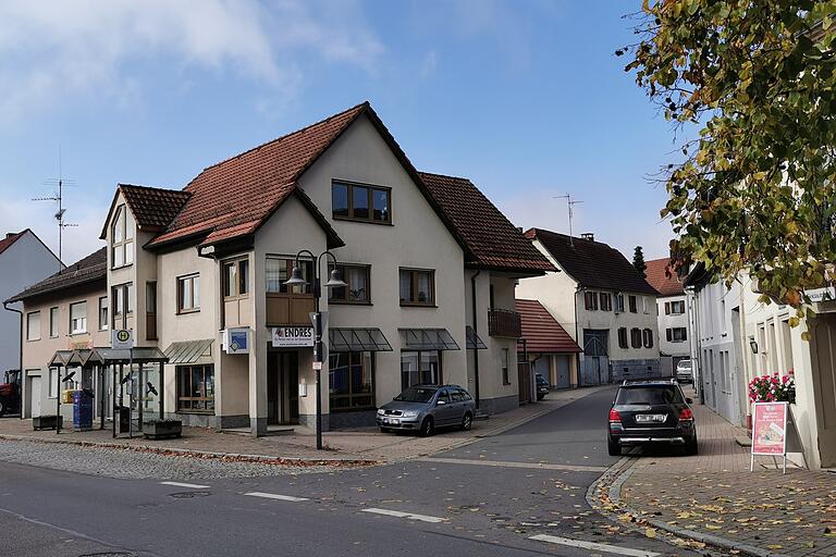 heutige Situation Hauptstraße, ehemals Haus Nummer 178 in Großrinderfeld heutige Situation Hauptstraße, ehemals Haus Nummer 178 in Großrinderfeld