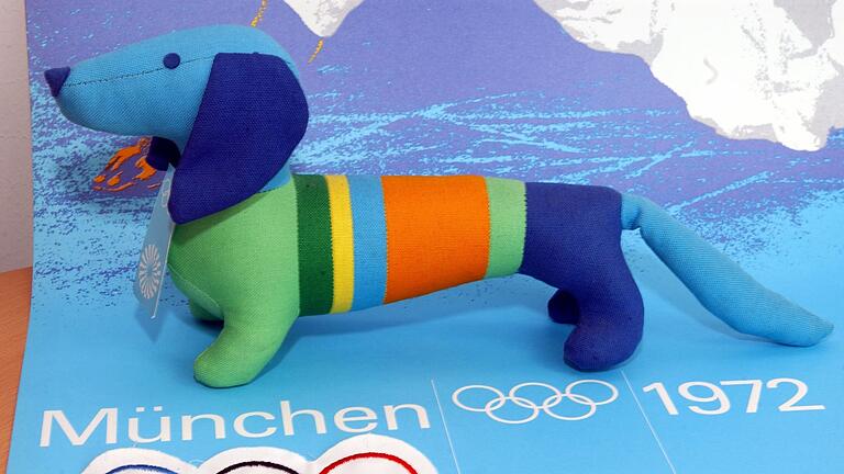 Kultur, Design und Gedenken rund um Olympia 1972 - Bei den Olympischen Spielen 1972 in München war mit „Waldi” ein Dackel das offizielle Maskottchen (Archivbild) Kultur, Design und Gedenken rund um Olympia 1972 - Bei den Olympischen Spielen 1972 in München war mit „Waldi” ein Dackel das offizielle Maskottchen (Archivbild)