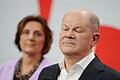 urn_newsml_dpa.com_20090101_250223-911-020576-v2-s2048.jpeg       -  Der größte Verlierer dieser Wahl: Olaf Scholz (SPD), Bundeskanzler und Kanzlerkandidat.