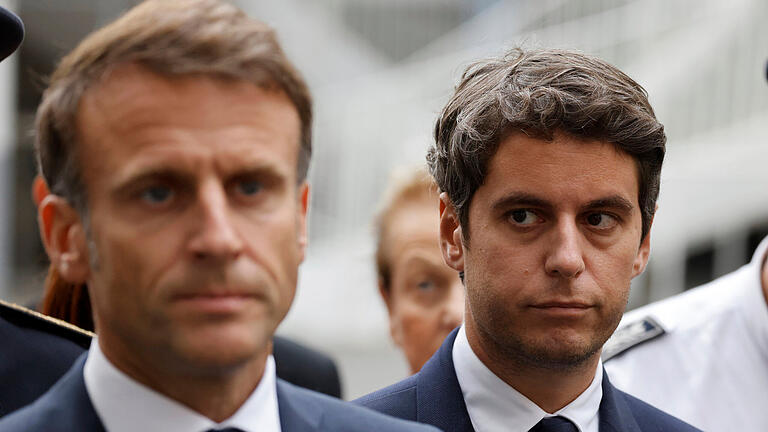 Frankreichs Präsident Macron ernennt neuen Premierminister.jpeg       -  Gabriel Attal hat seinen politischen Ziehvater, Präsident Emmanuel Macron, fest im Blick. Jetzt wird der erst 34-jährige bisherige Bildungsminister zum neuen Premierminister ernannt.