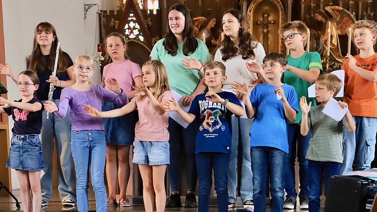 Der Kinderchor Euerdorf - Der Kinderchor Euerdorf Der Kinderchor Euerdorf - Der Kinderchor Euerdorf