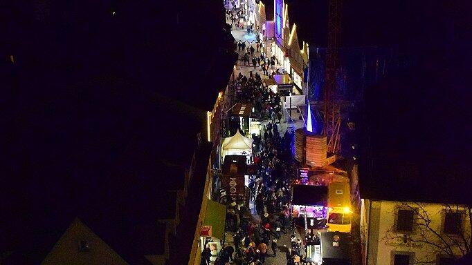 Einzigartige Perspektive: Der Blick vom Hohntor bei der Nacht der Magie in Bad Neustadt