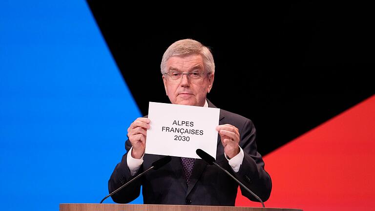 Paris 2024 - IOC-Session - IOC-Präsident Thomas Bach verkündet die Vergabe der Winterspiele 2030 an Frankreich. Paris 2024 - IOC-Session - IOC-Präsident Thomas Bach verkündet die Vergabe der Winterspiele 2030 an Frankreich.