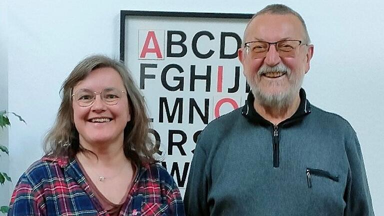 Silke Trost, die neue Vorsitzende des Verdi Ortsvereins Würzburg mit ihrem Stellvertreter Herbert Deppisch Silke Trost, die neue Vorsitzende des Verdi Ortsvereins Würzburg mit ihrem Stellvertreter Herbert Deppisch