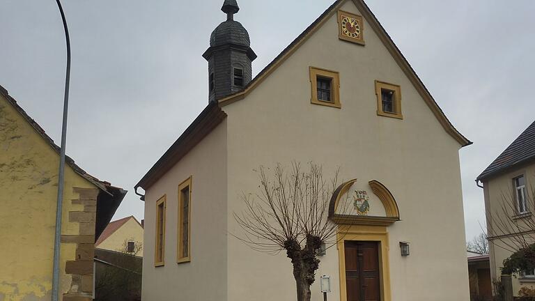 Die Kirche St. Jakobus im Gemeindeteil Kleinrheinfeld. Bevor das Gremium über die Übernahme der Kosten für ein neues Steuerelement abstimmt, möchte es erst die Eigentumsverhältnisse geklärt wissen. Die Kirche St. Jakobus im Gemeindeteil Kleinrheinfeld. Bevor das Gremium über die Übernahme der Kosten für ein neues Steuerelement abstimmt, möchte es erst die Eigentumsverhältnisse geklärt wissen.