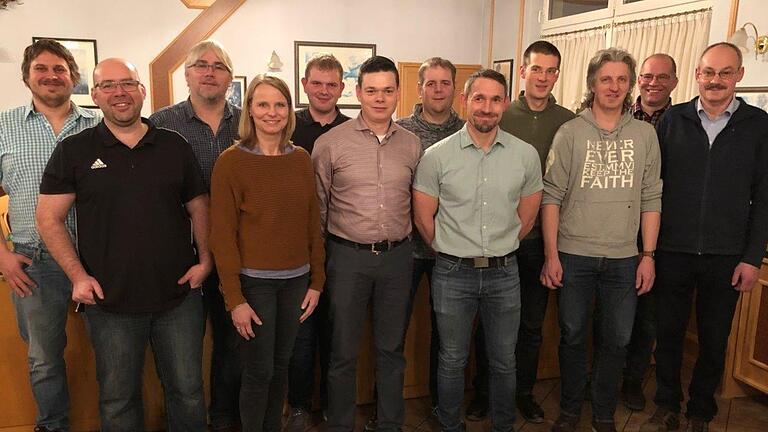 Die Kandidaten der CSU/Freie Wähler: Dominic Wolf, Thomas Geßner, Johannes Beck, Bettina Bonengel, Fabian Hofmann, Michael Diemer, Daniel Weigand, Volker Müller, Josef Holzheimer, Steffen Winterbauer, Joachim Weigand und Fridolin Zehner. Foto: Rudolf Berninger - Die Kandidaten der CSU/Freie Wähler: Dominic Wolf, Thomas Geßner, Johannes Beck, Bettina Bonengel, Fabian Hofmann, Michael Diemer, Daniel Weigand, Volker Müller, Josef Holzheimer, Steffen Winterbauer, Joachim Weigand und Fridolin Zehner. Foto: Rudolf Berninger Die Kandidaten der CSU/Freie Wähler: Dominic Wolf, Thomas Geßner, Johannes Beck, Bettina Bonengel, Fabian Hofmann, Michael Diemer, Daniel Weigand, Volker Müller, Josef Holzheimer, Steffen Winterbauer, Joachim Weigand und Fridolin Zehner. Foto: Rudolf Berninger - Die Kandidaten der CSU/Freie Wähler: Dominic Wolf, Thomas Geßner, Johannes Beck, Bettina Bonengel, Fabian Hofmann, Michael Diemer, Daniel Weigand, Volker Müller, Josef Holzheimer, Steffen Winterbauer, Joachim Weigand und Fridolin Zehner. Foto: Rudolf Berninger