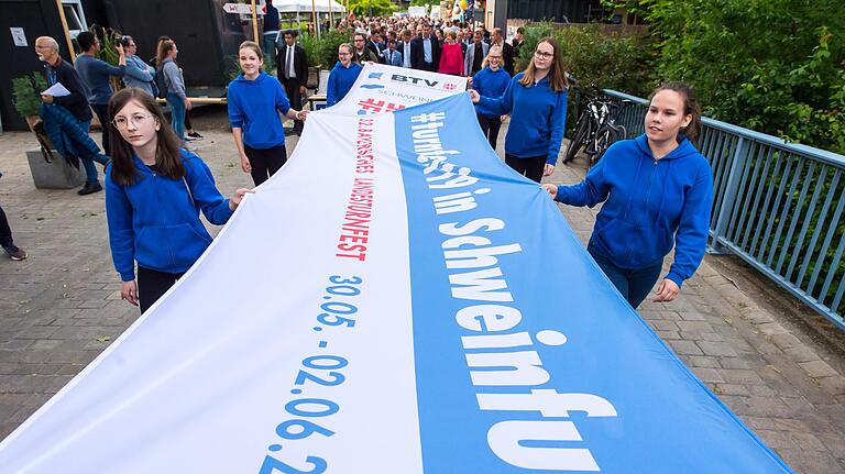 Beim bayerischen Landesturnenfest Ende Mai kamen 90 000 Besucher in die Stadt.