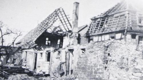 Im Keller dieses Hauses in Grafenrheinfeld starben neun Menschen: der Onkel von Maria Rösch mit seiner gesamten Familie. Im Keller dieses Hauses in Grafenrheinfeld starben neun Menschen: der Onkel von Maria Rösch mit seiner gesamten Familie.