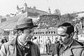 Mit Regisseur Michael Verhoeven (rechts) bei Dreharbeiten zu &bdquo;Die Ursache&ldquo; 1980 in Würzburg