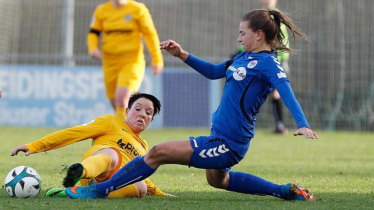 2015 spielte Medina Desic (blaues Trikot) mit dem ETSV Würzburg in der zweiten Bundesliga.
