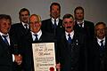 Höchste Ehrung für Wolbert: Hans Stöcker (vorne von links) ernennt Karl-Heinz Wolbert zum Ehrenchorleiter des Männerchors im Sportverein Willanzheim. Für zehn oder 25 Jahre Singen werden zudem Josef Ganz und Armin Gsell sowie (hinten von links) Manfred Eger, Max Endrich und Stephan Eitel geehrt.