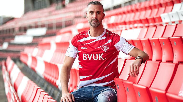 Neue Herausforderung: Stefan Maierhofer im Stadion am Dallenberg. Neue Herausforderung: Stefan Maierhofer im Stadion am Dallenberg.