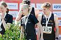 Gute Laune bei der Siegerehrung: Die Mixed-Staffel der LG Main-Spessart (von links Elisa Eich, Viviane Heilmann, Fabian Ehehalt/verdeckt und Jonas Babinsky) belegte als Titelverteidiger bei der bayerischen Meisterschaft diesmal den zweiten Platz, unterbot aber die Qualifikationsnorm für die nationalen Titelkämpfe um über sechs Sekunden.