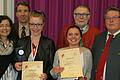Bei der Siegerehrung: (von links) Christine Haupt-Kreutzer, Hermann Helbig, Julia Giebler (Gold), Diana Ilgen (Gold), Horst Schömig und Bürgermeister Adolf Bauer.