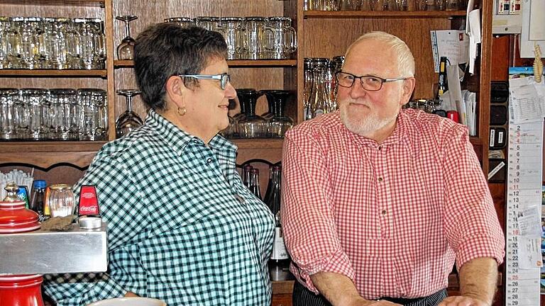 Stehen vor dem Ruhestand: Ingrid und Günther Bischof verlassen zum Jahresende das Schweinfurter Haus. Stehen vor dem Ruhestand: Ingrid und Günther Bischof verlassen zum Jahresende das Schweinfurter Haus.