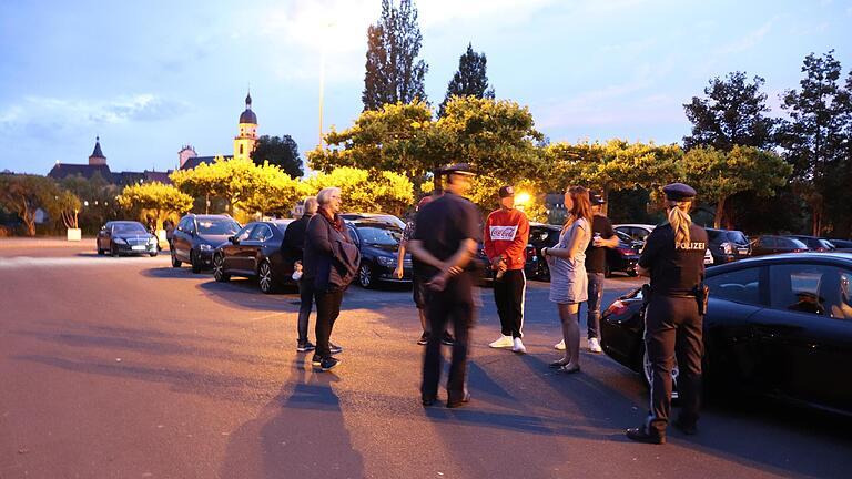 Auf die Tuning-Szene (wie hier 2020 am Bleichwasen) hat die Kitzinger Polizei ein wachsames Auge, Probleme gibt es derzeit aber nicht. Auf die Tuning-Szene (wie hier 2020 am Bleichwasen) hat die Kitzinger Polizei ein wachsames Auge, Probleme gibt es derzeit aber nicht.