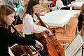 Emma Rümmele und Magdalena Meusert übernahmen die musikalische Gestaltung beim Symposium am Egbert-Gymnasium.&nbsp;