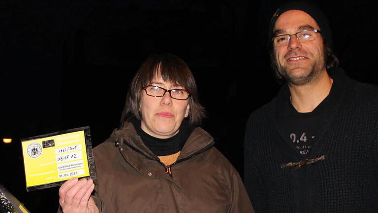 Gudrun Osti-Führer und Romano Keß kritisieren die Parkplatzsituation in der Von-der-Tann-Straße. Foto: Borst - Gudrun Osti-Führer und Romano Keß kritisieren die Parkplatzsituation in der Von-der-Tann-Straße. Foto: Borst Gudrun Osti-Führer und Romano Keß kritisieren die Parkplatzsituation in der Von-der-Tann-Straße. Foto: Borst - Gudrun Osti-Führer und Romano Keß kritisieren die Parkplatzsituation in der Von-der-Tann-Straße. Foto: Borst