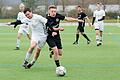 Körperbetonter Zweikampf zwischen Felix Karle vom FC Thüngen und gegen Lasse Lipecki (rechts) vom SV Veitshöchheim, der sich am Ende klar mit 3:0 durchsetzte.