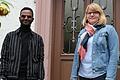 Den Somalier Mohamed hat auf seinem Weg zur Taufe in der Kirche St. Michaelin Lohr die&nbsp; Sozialpädagogin Sabrina Peper begleitet.&nbsp;