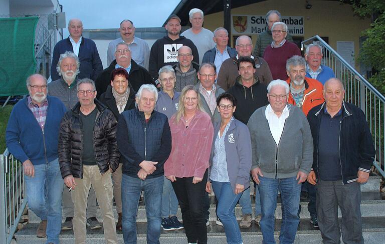 Der TSV Abtswind ehrte zahlreiche Mitglieder für 25, 40, 50 und 60 Jahre Treue zum Verein. Der TSV Abtswind ehrte zahlreiche Mitglieder für 25, 40, 50 und 60 Jahre Treue zum Verein.