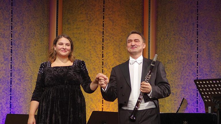 Das „Duo SeEle“ im Rossini-Saal - Das „Duo SeEle“ im Rossini-Saal Das „Duo SeEle“ im Rossini-Saal - Das „Duo SeEle“ im Rossini-Saal