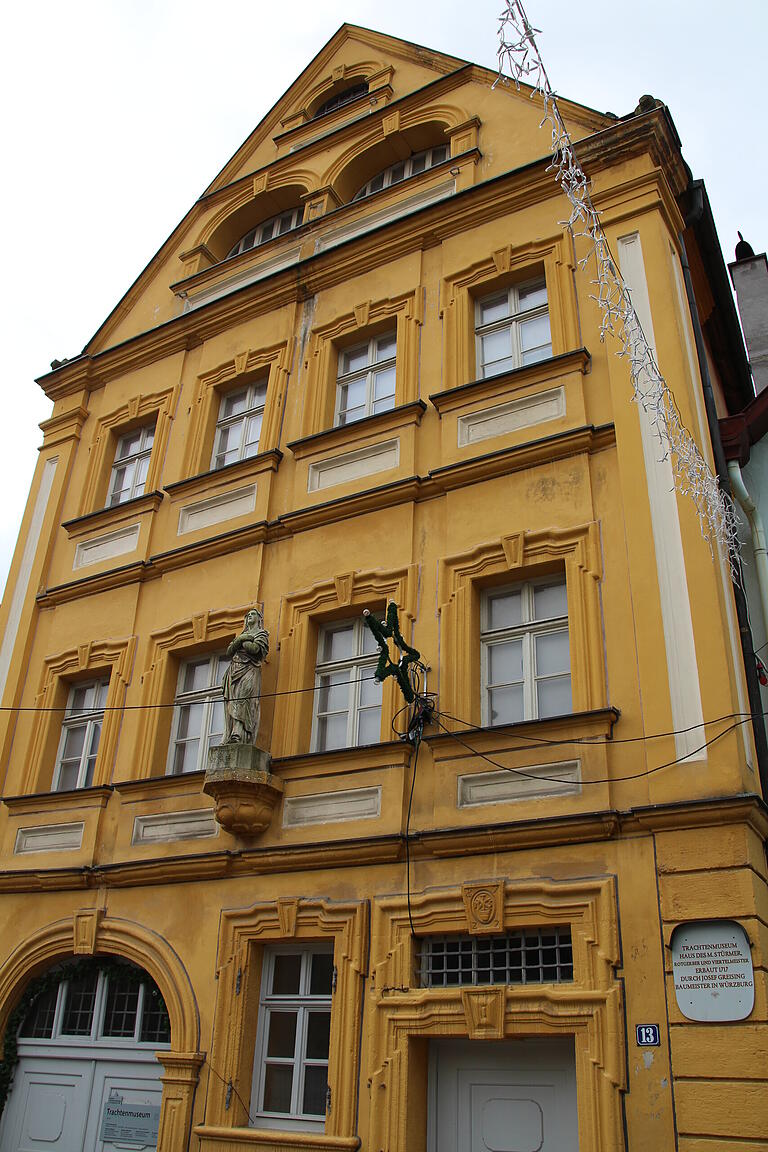 Das Trachtenmuseum gegenüber dem Spital. Das Trachtenmuseum gegenüber dem Spital.