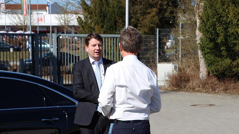 Sandro Kirchners erste Termine als Staatssekretär führten ihn in seine Heimat. Foto: Milena Meder - Sandro Kirchners erste Termine als Staatssekretär führten ihn in seine Heimat. Foto: Milena Meder Sandro Kirchners erste Termine als Staatssekretär führten ihn in seine Heimat. Foto: Milena Meder - Sandro Kirchners erste Termine als Staatssekretär führten ihn in seine Heimat. Foto: Milena Meder