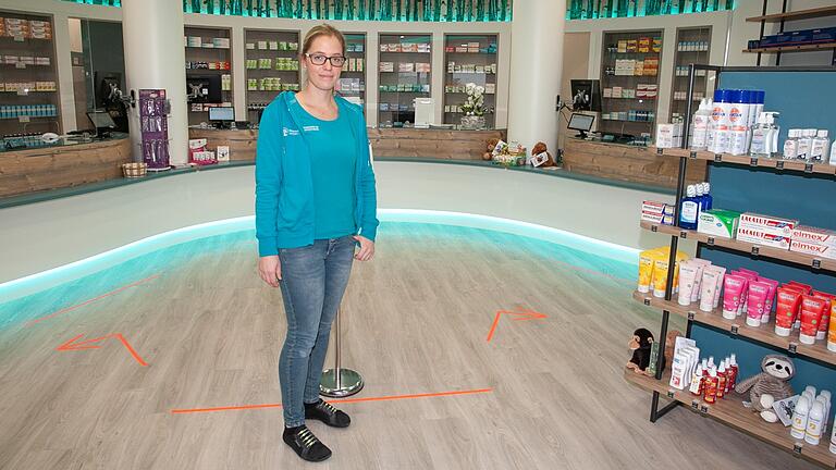 Apothekerin Lisa Lutzenberger in ihrer neuen "Marktstefter Apotheke" Am Traugraben 17. Apothekerin Lisa Lutzenberger in ihrer neuen "Marktstefter Apotheke" Am Traugraben 17.