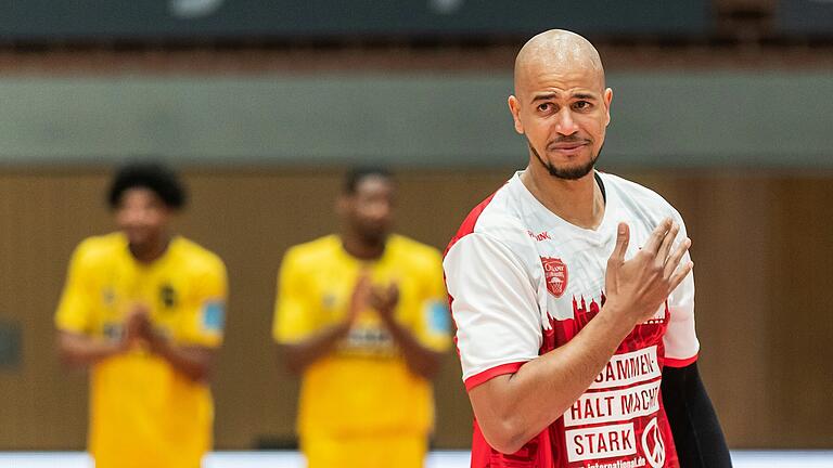 Alex King bei seinem letzten Heimspiel für die Würzburg Baskets gegen Ludwigsburg. Mit 638 Bundesliga-Spielen ist er noch immer Rekordspieler der Basketball-Bundesliga.