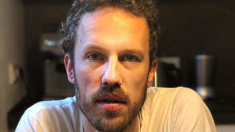 Der gebürtige Bad Neustädter Musiker Frank Engelmann hat früher mit Mark Forster gemeinsam Musik gemacht. Doch dann trennten sich die Wege. Der gebürtige Bad Neustädter Musiker Frank Engelmann hat früher mit Mark Forster gemeinsam Musik gemacht. Doch dann trennten sich die Wege.
