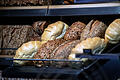 Brot.jpeg       -  In Brot, Backwaren und anderen Lebensmitteln können sich Brotkäfer einnisten. Doch wie wird man die Tierchen schnell wieder los?