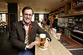 Letzte Brauereien in Augsburg.jpeg       -  Sebastian Priller ist Chef der Riegele-Brauerei, die den FC Augsburg beliefert. Mit dem Angebot des FC Bayern, eine Ladung Paulaner zu schicken, kann er nur wenig anfangen.