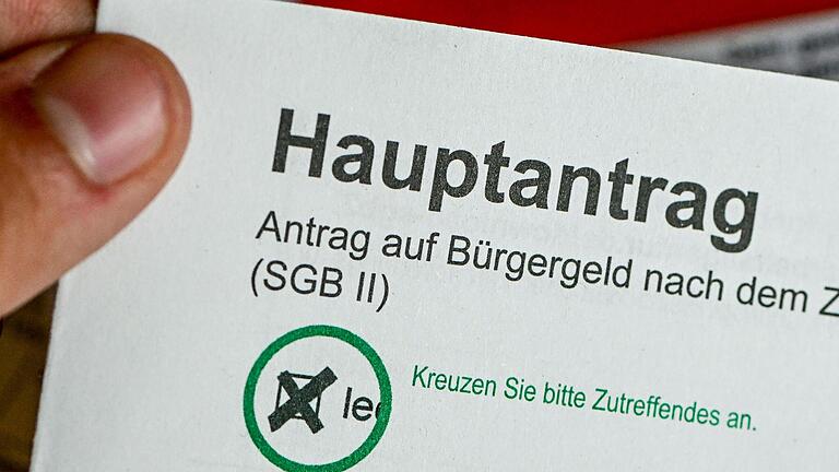Auch wenn das Bürgergeld im kommenden Jahr um rund zwölf Prozent erhöht wird, sei das Lohnabstandsgebot gewahrt, sagt die Schweinfurter Jobcenter-Leiterin Andrea Schranner. Auch wenn das Bürgergeld im kommenden Jahr um rund zwölf Prozent erhöht wird, sei das Lohnabstandsgebot gewahrt, sagt die Schweinfurter Jobcenter-Leiterin Andrea Schranner.